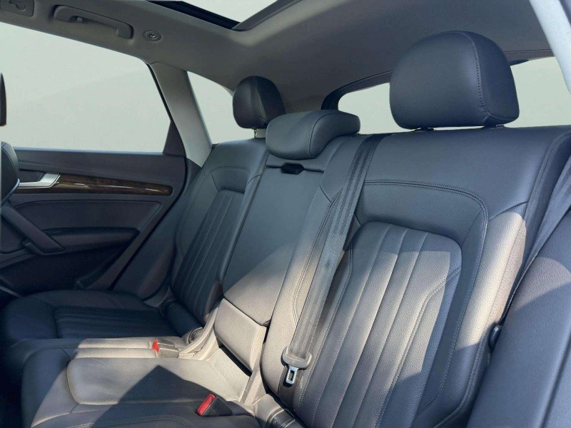 Used 2018 Florett Silver Metallic Audi Premium Plus image 23