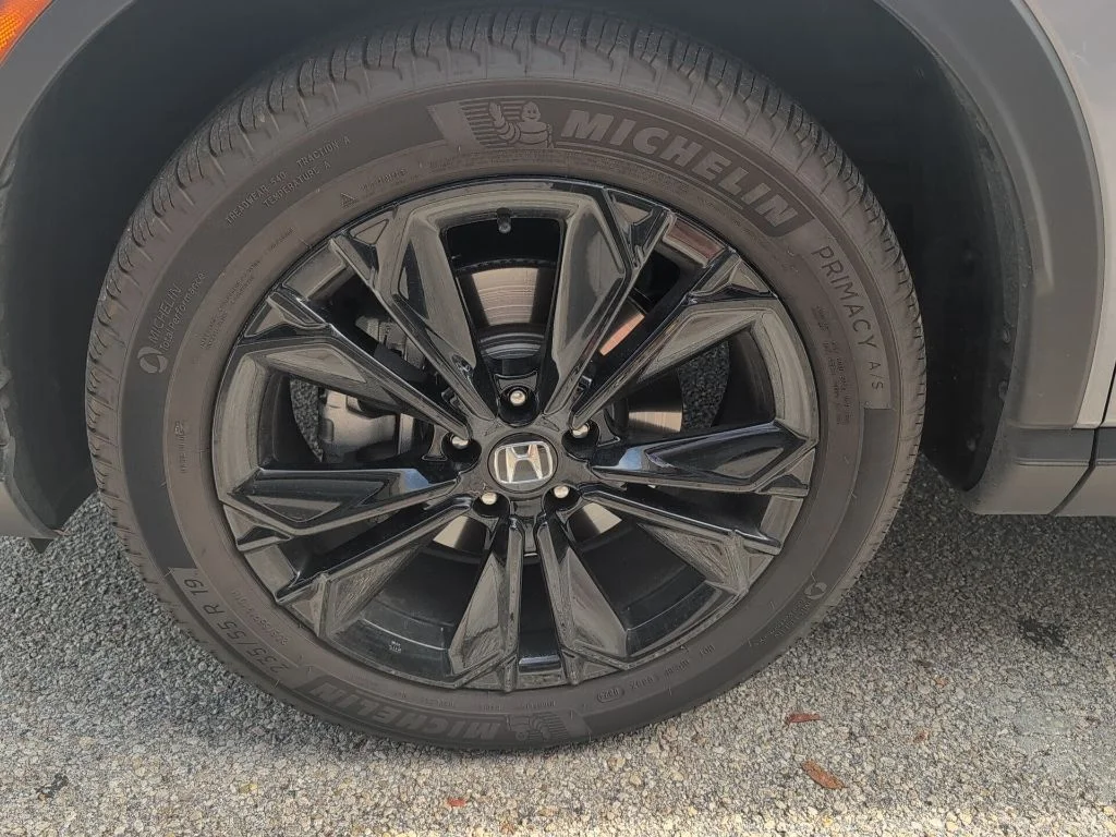 Used 2024 Gray Honda Sport Touring image 11