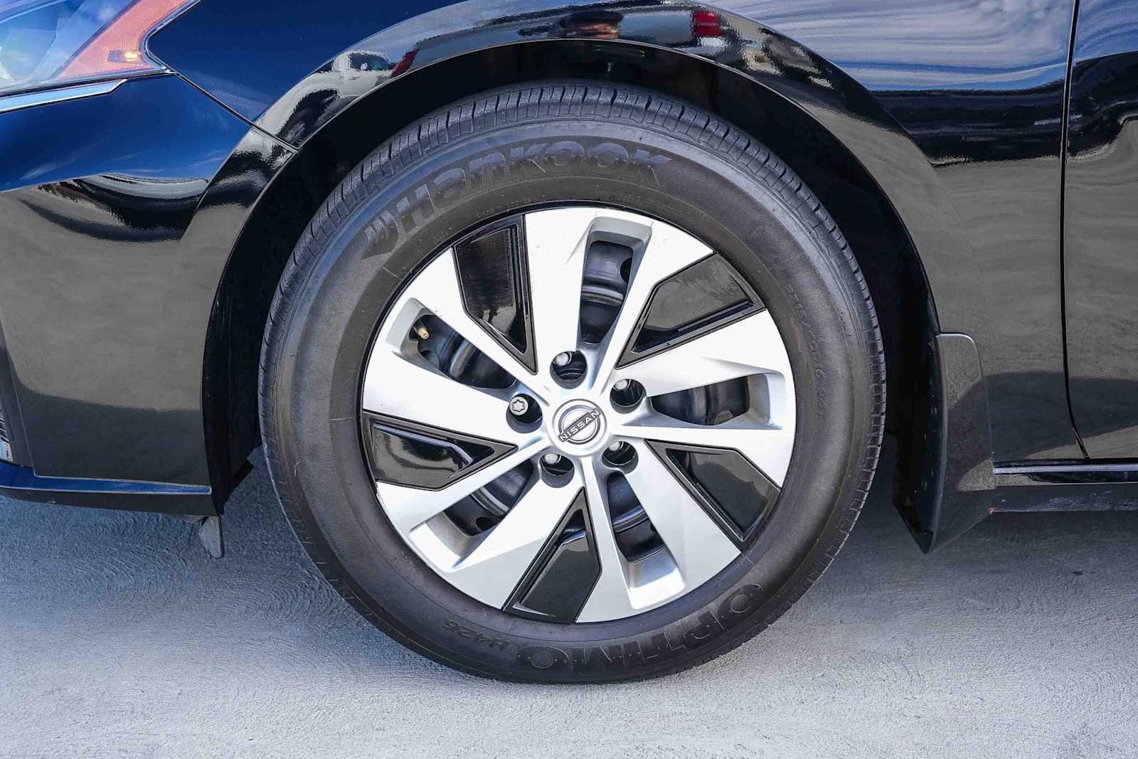Certified Used 2024 Super Black Nissan 2.5 S image 11