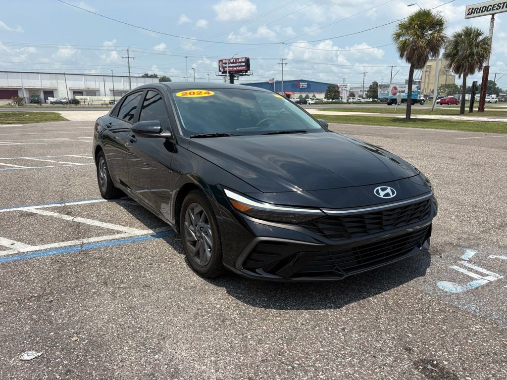 2024 Hyundai Elantra 2.0 SEL IVT's photo