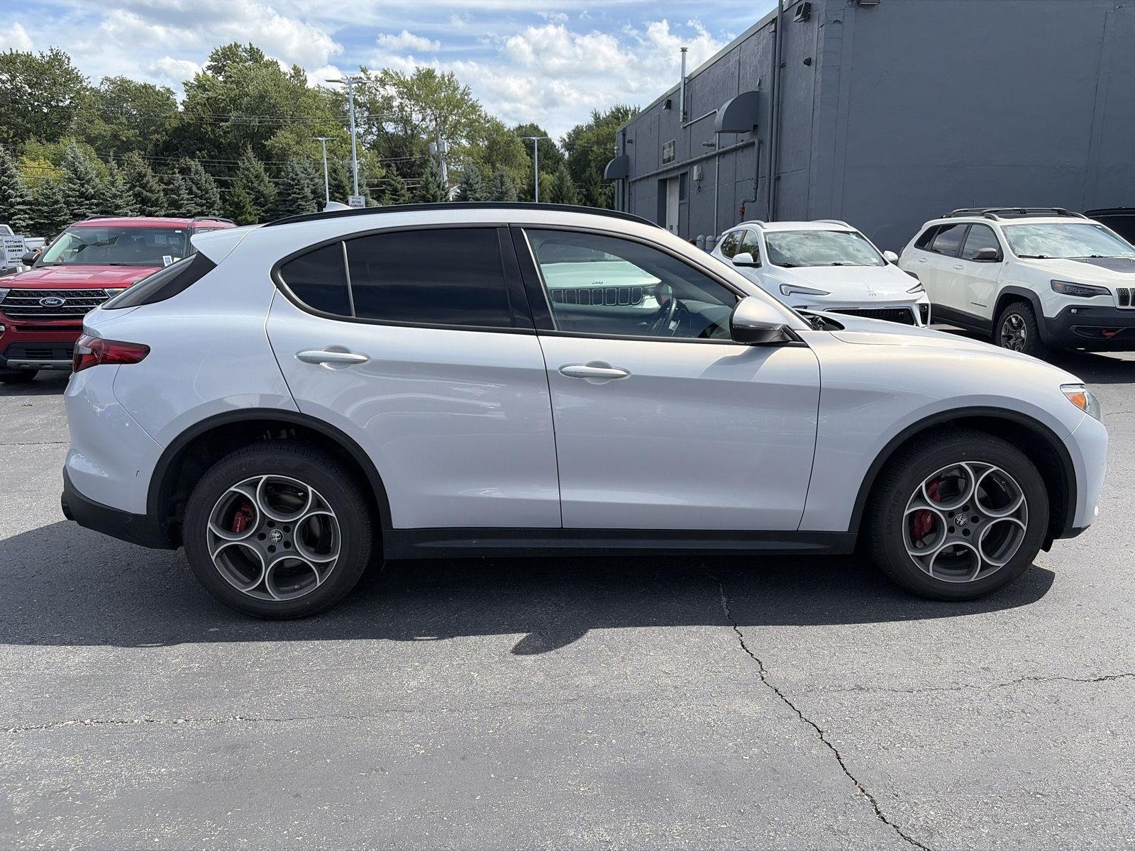 Used 2022 Moonlight Gray Metallic Alfa Romeo Sprint image 10