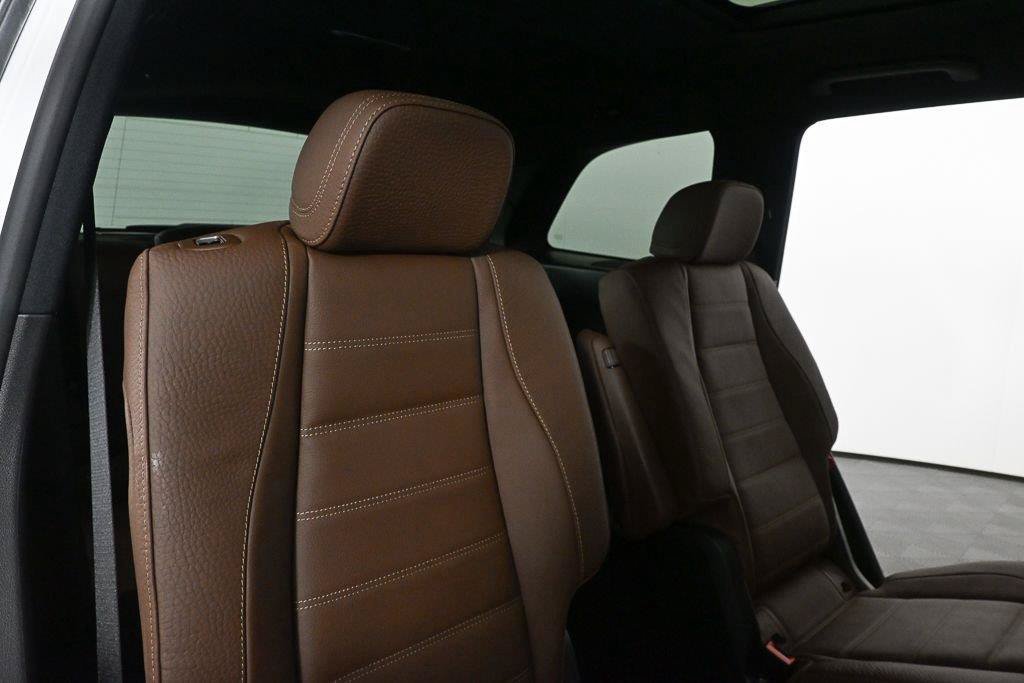 New 2026 MANUFAKTUR Moonlight White Metallic Mercedes-Benz GLS 450 image 59