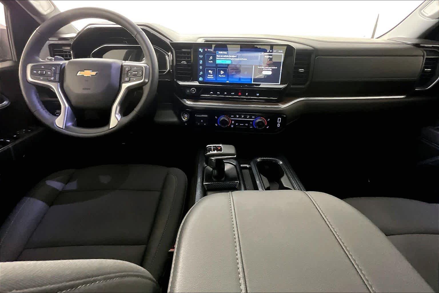 2025 Chevrolet Silverado 1500 LT - Photo 15