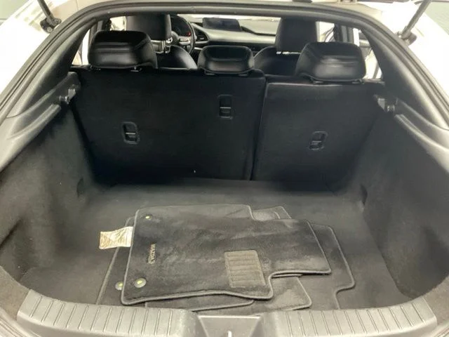 Used 2019 White Mazda Base image 29