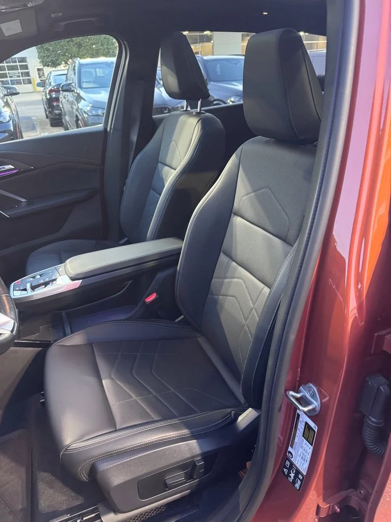 Used 2025 Orange BMW xDrive28i image 6