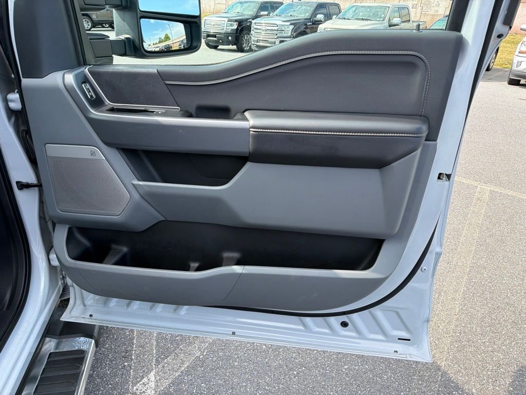 Certified Used 2025 White Metallic Ford XLT image 6