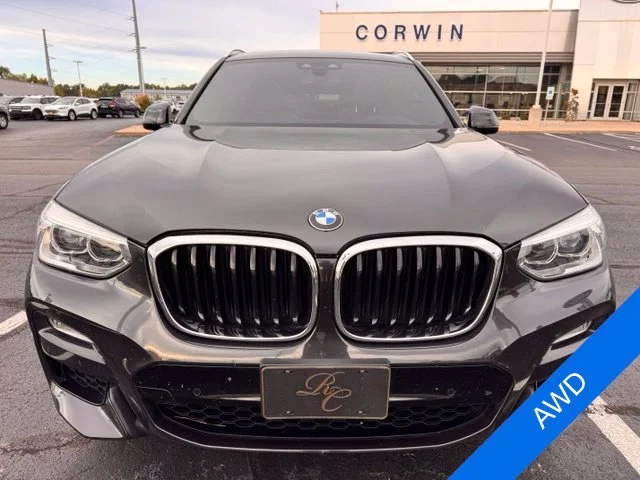 Used 2019 Dark Graphite BMW xDrive30i image 2