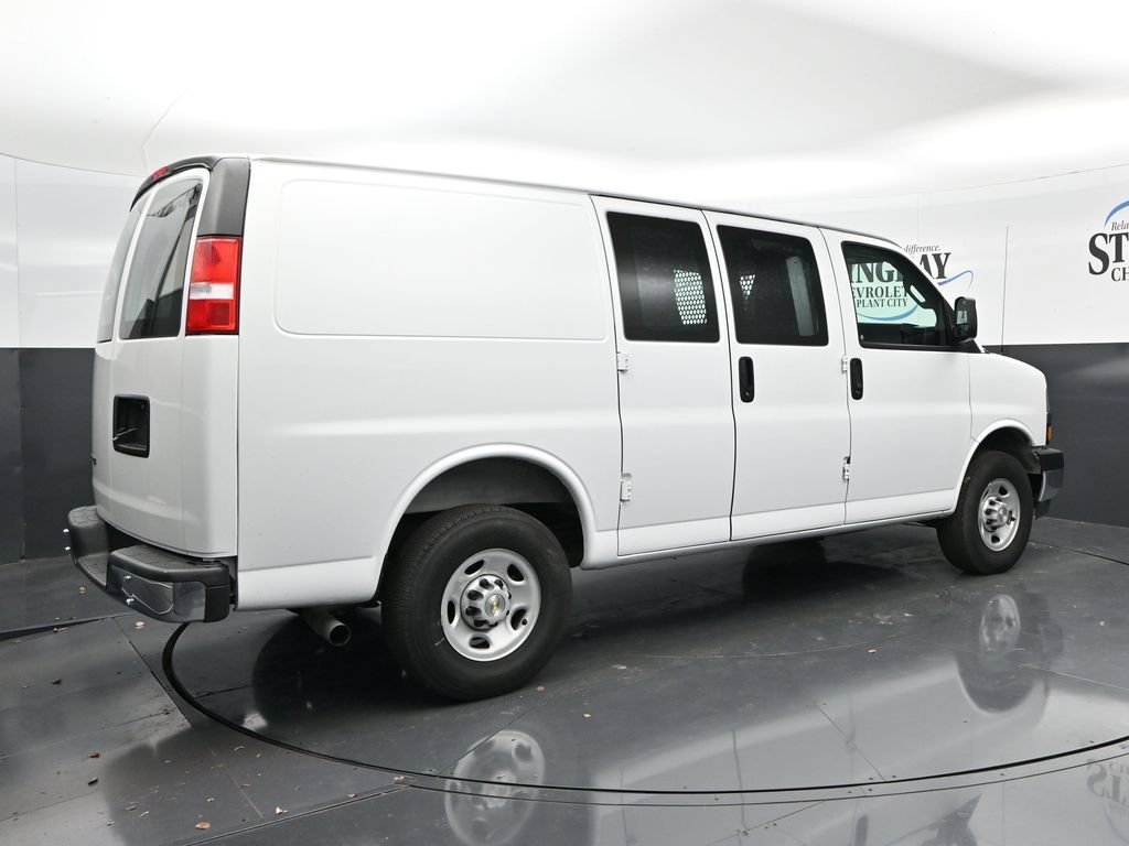 2025 Chevrolet Express Cargo Work Van - Photo 7