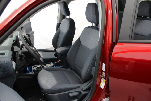 New 2026 Ruby Red Metallic Tinted Clearcoat Ford XLT image 15