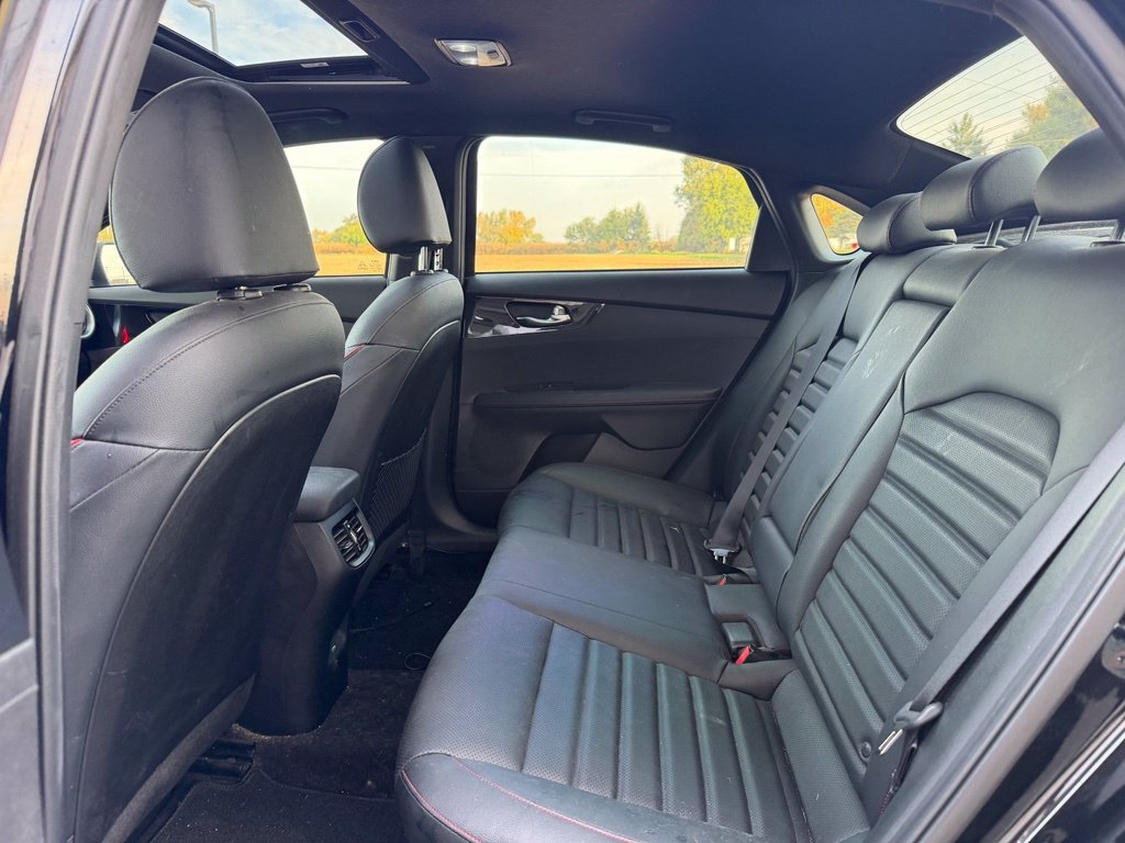 Used 2023 Black Kia GT image 17