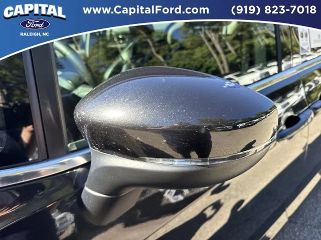 Used 2023 Black Chrysler Touring L image 12