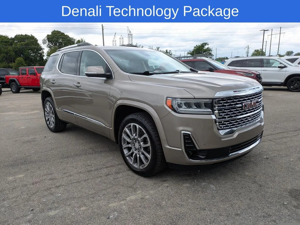 Used 2023  GMC Denali image 2