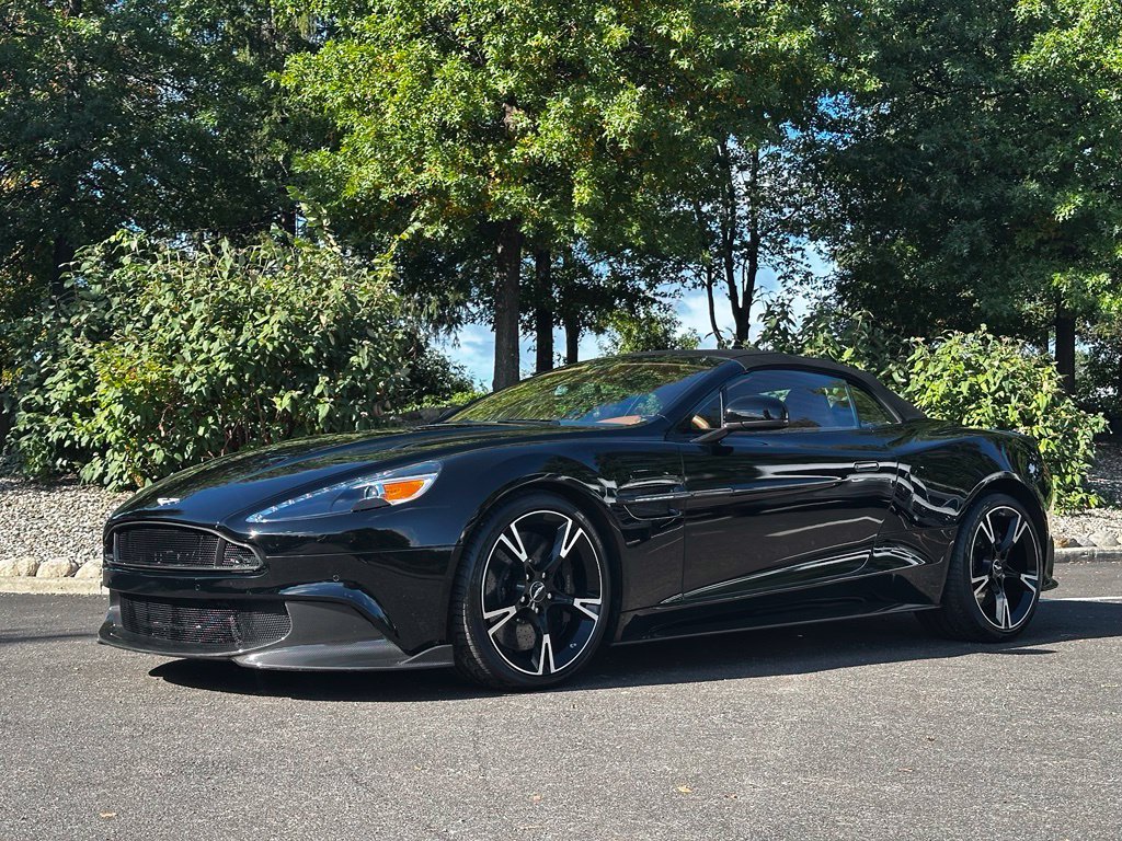 Used 2018 Black Aston Martin Volante image 2