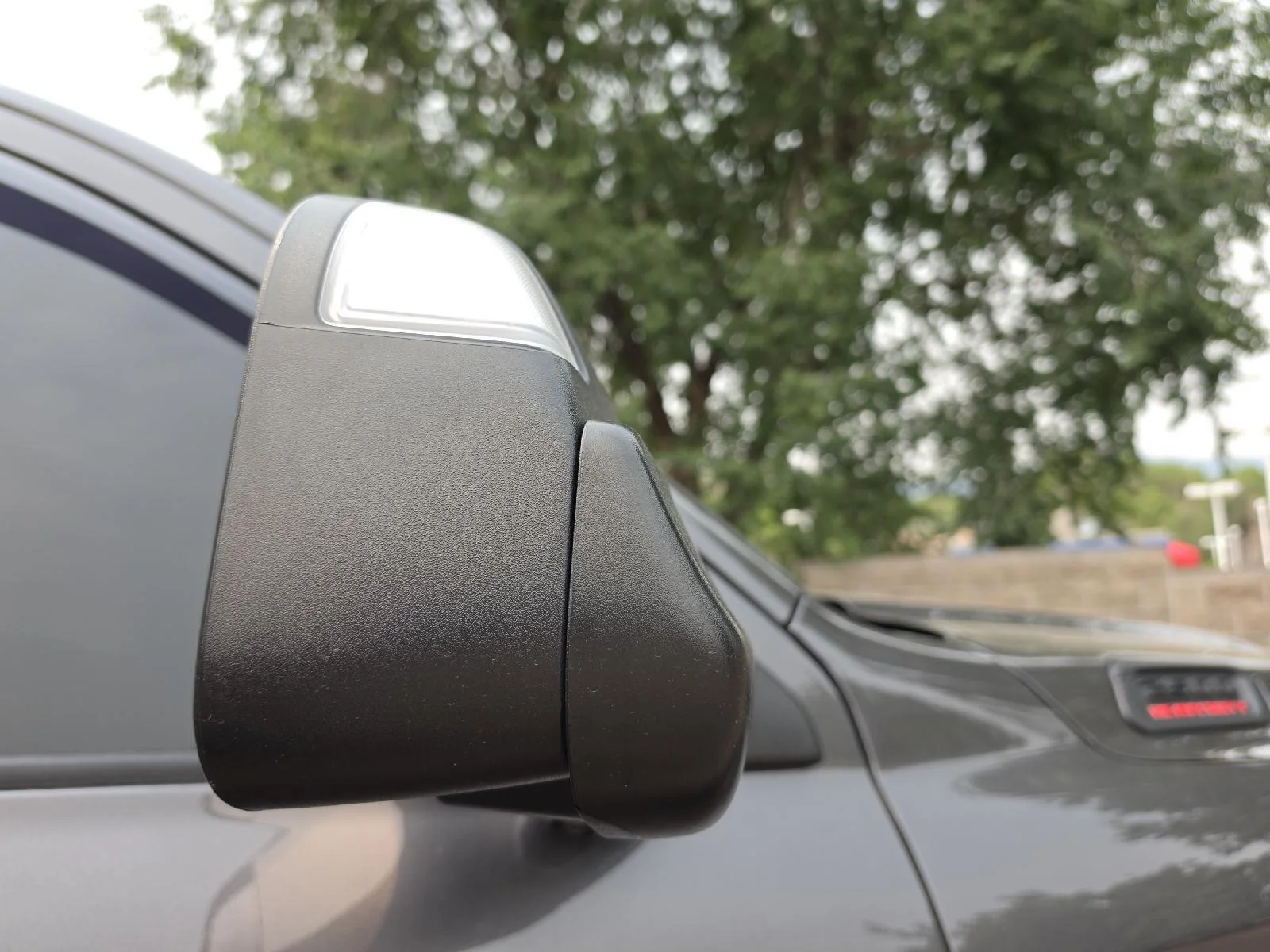 Used 2021 Granite Crystal Metallic Clearcoat Ram Laramie image 16