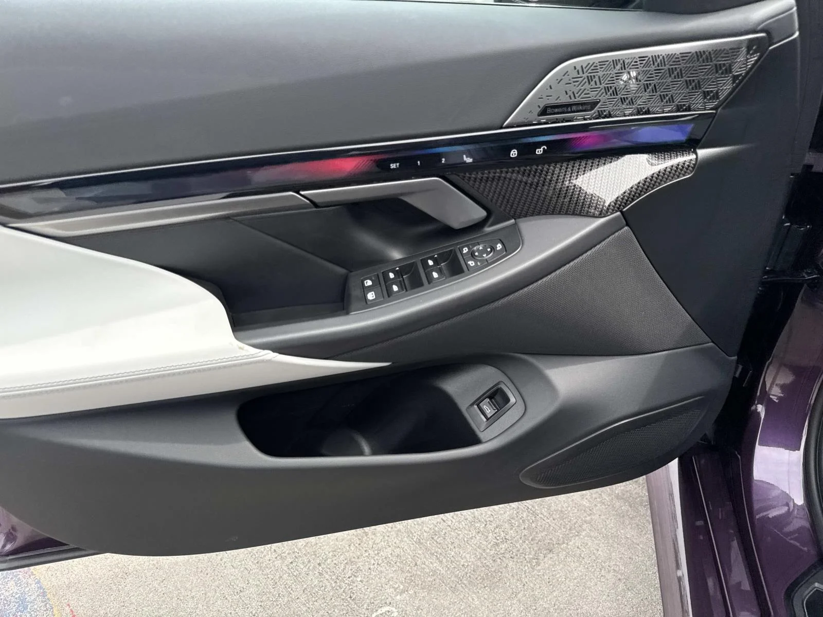 Used 2025 Purple BMW Sedan image 13