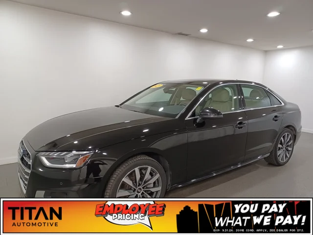 2023 Audi A4 45 Komfort*Htd Leather | Sunroof | Htd Wheel | Blind Spot Detection | Lane Keep Assist | Park Assist