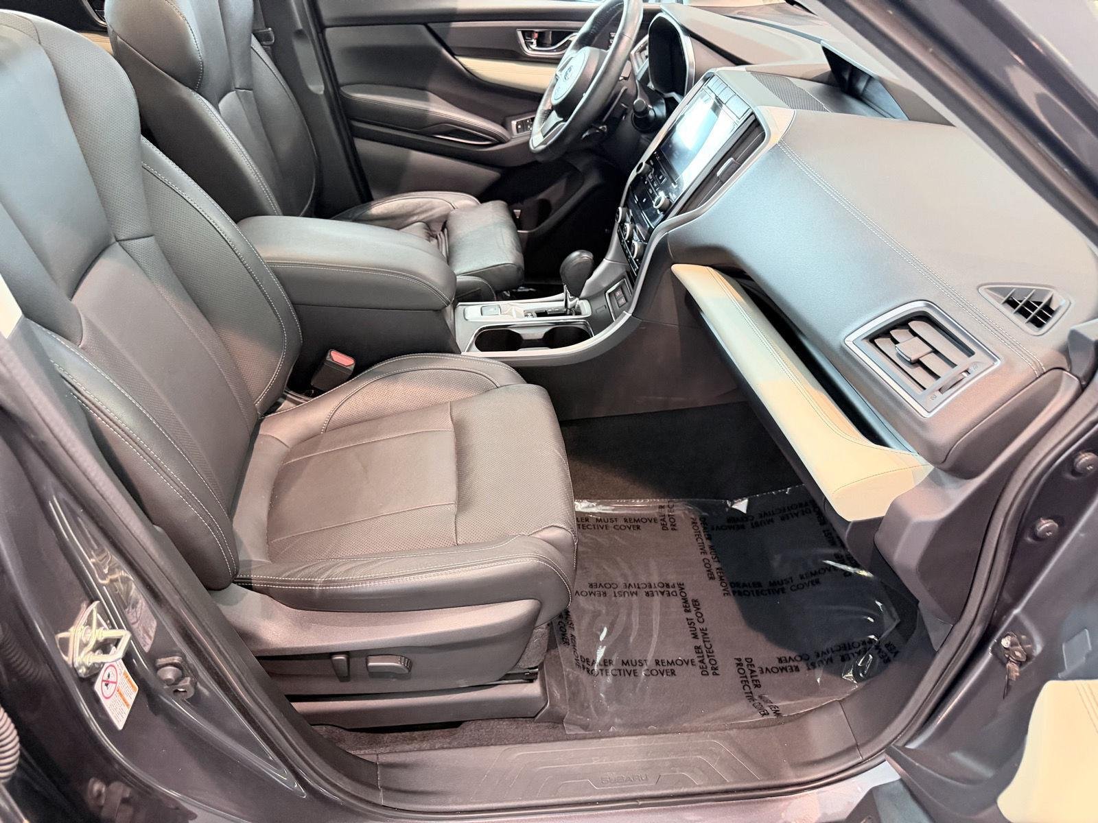 Used 2020 Magnetite Gray Metallic Subaru Limited image 32