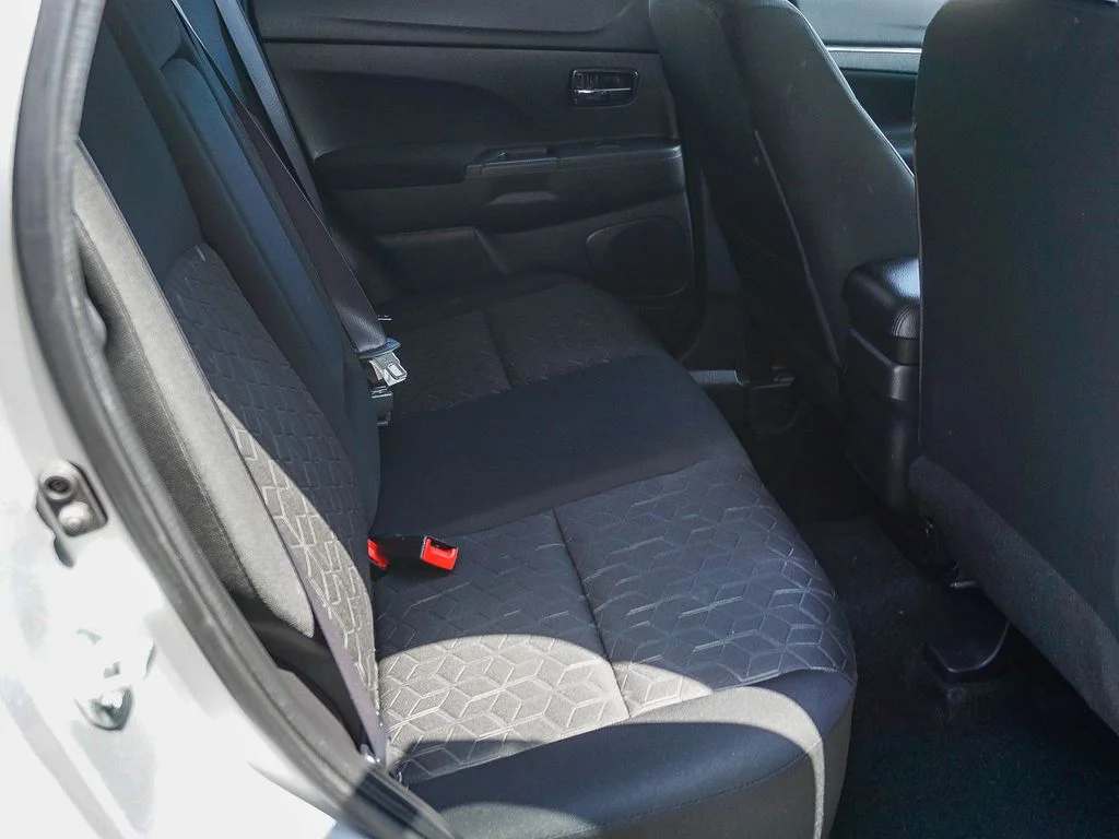 Used 2024 Silver Mitsubishi 2.0 ES image 13