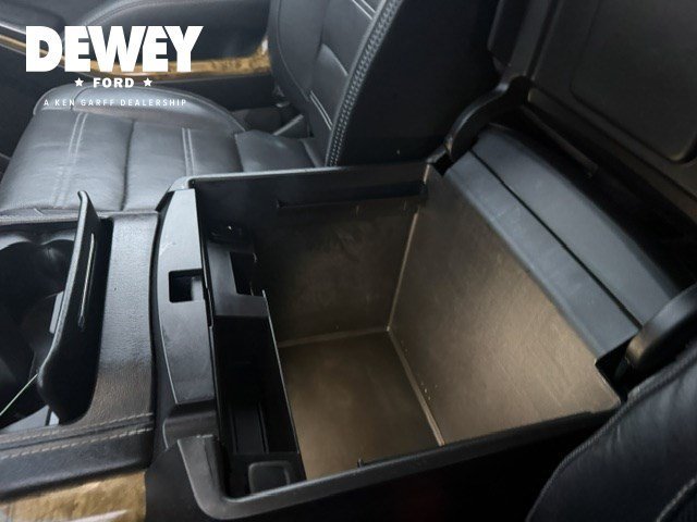 Used 2016 Onyx Black GMC Denali image 34