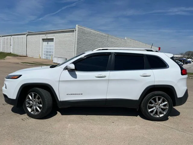 Used 2018 White Jeep Limited image 5