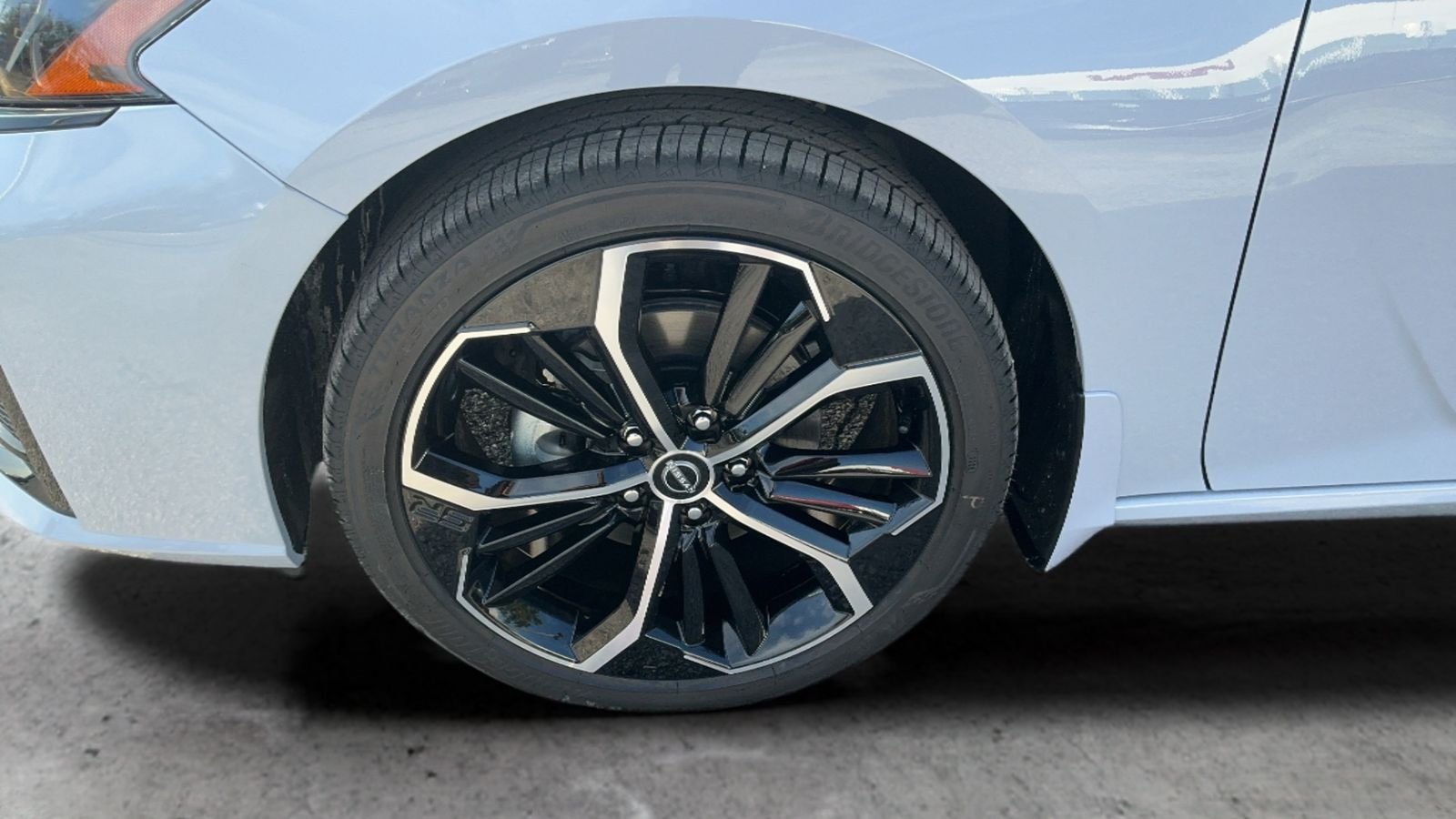 New 2026 Gray Nissan 2.5 SR image 43