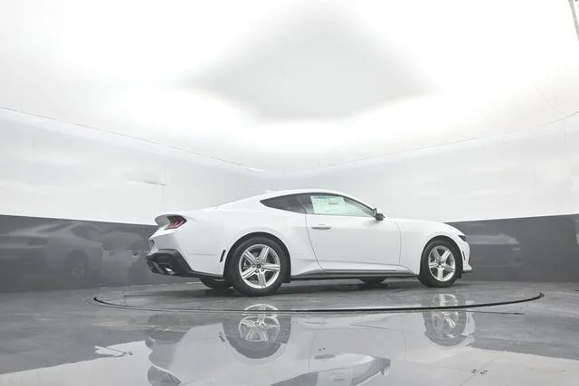 New 2026 Oxford White Ford EcoBoost® Fastback image 35