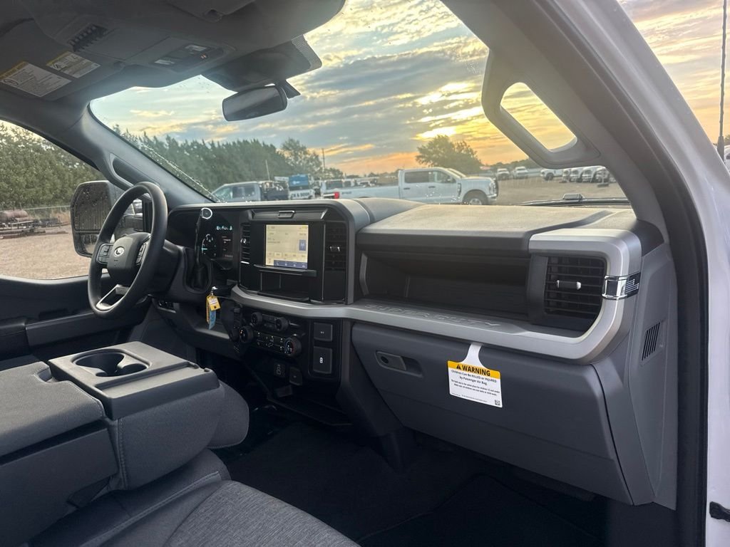 New 2026 Oxford White Ford XL image 35