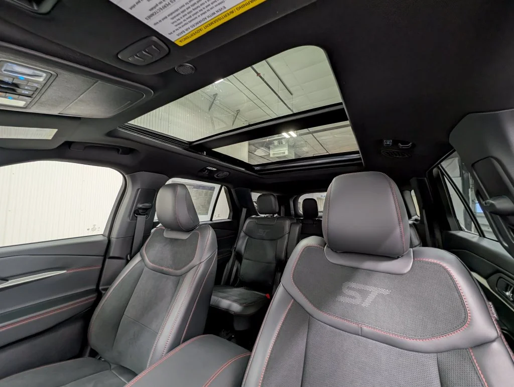 New 2027 Star White Metallic Tri-Coat Ford ST image 14