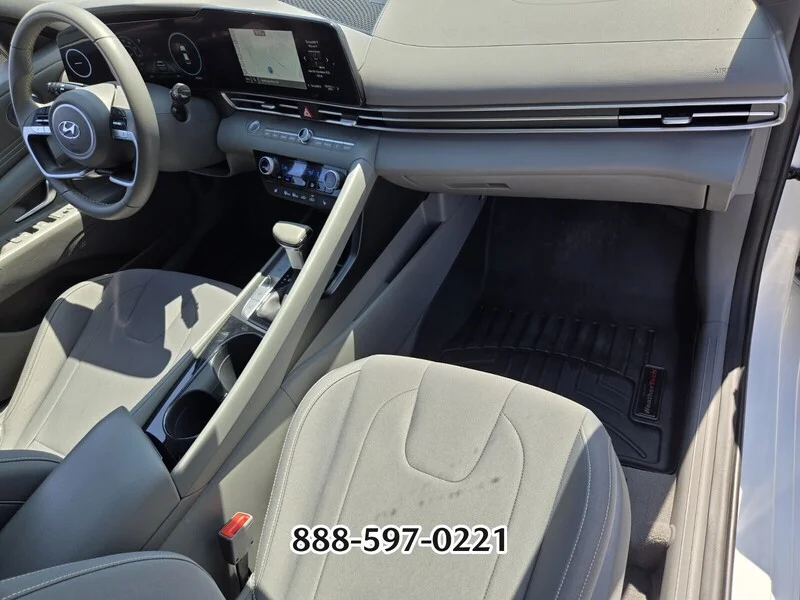 2023 Hyundai Elantra SEL - Photo 17