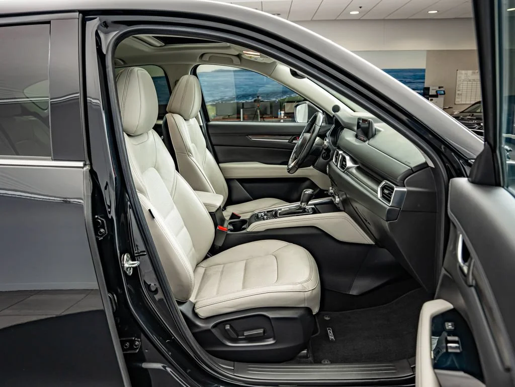Used 2018 Jet Black Mica Mazda Grand Touring image 37