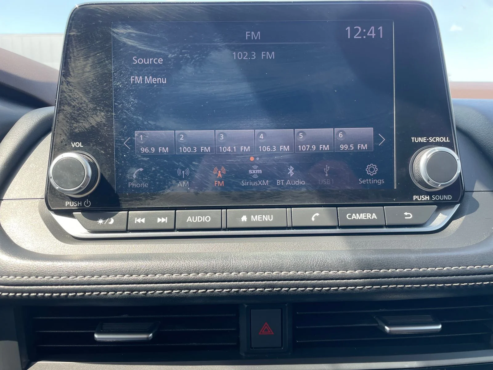 Used 2023 Gray Nissan SV image 15