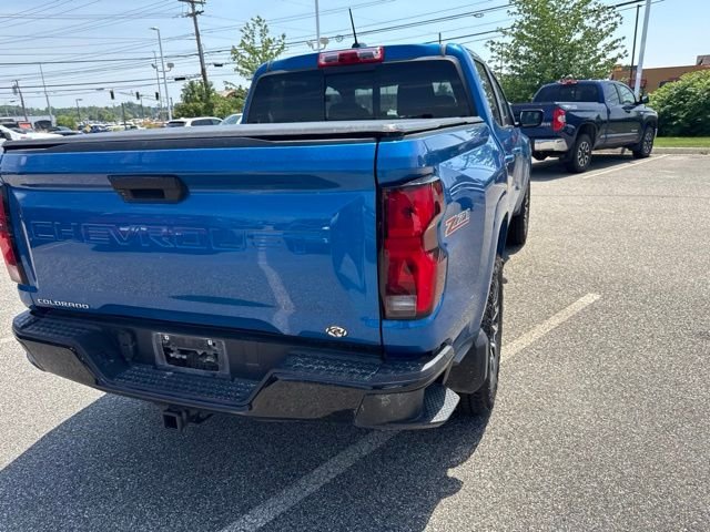 Used 2023 Blue Chevrolet Z71 image 17