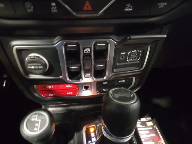 Used 2022 Silver Jeep Unlimited Sport S image 15