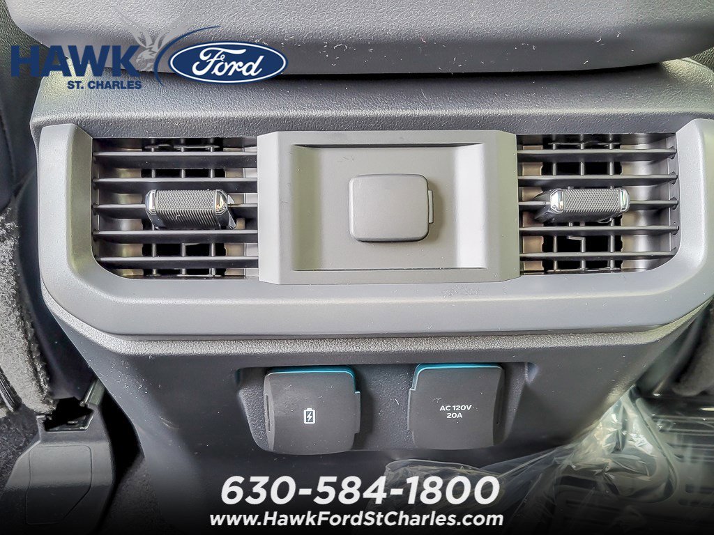 New 2026 Oxford White Ford Lariat® image 10
