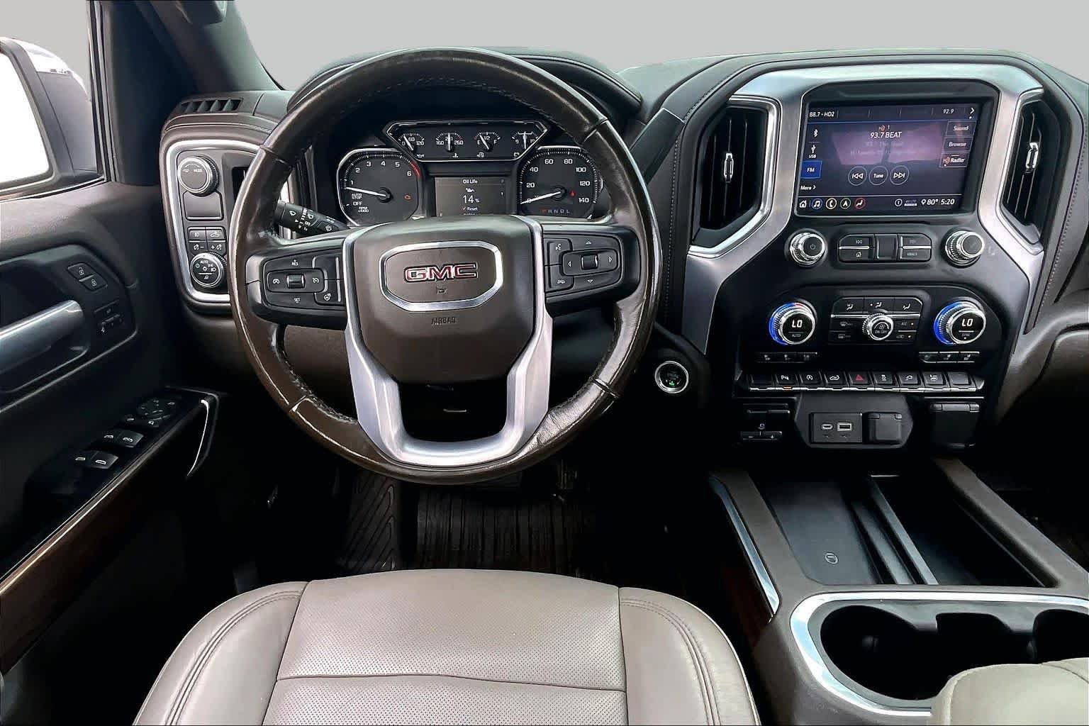 Used 2020 White Frost Tricoat GMC SLT image 6