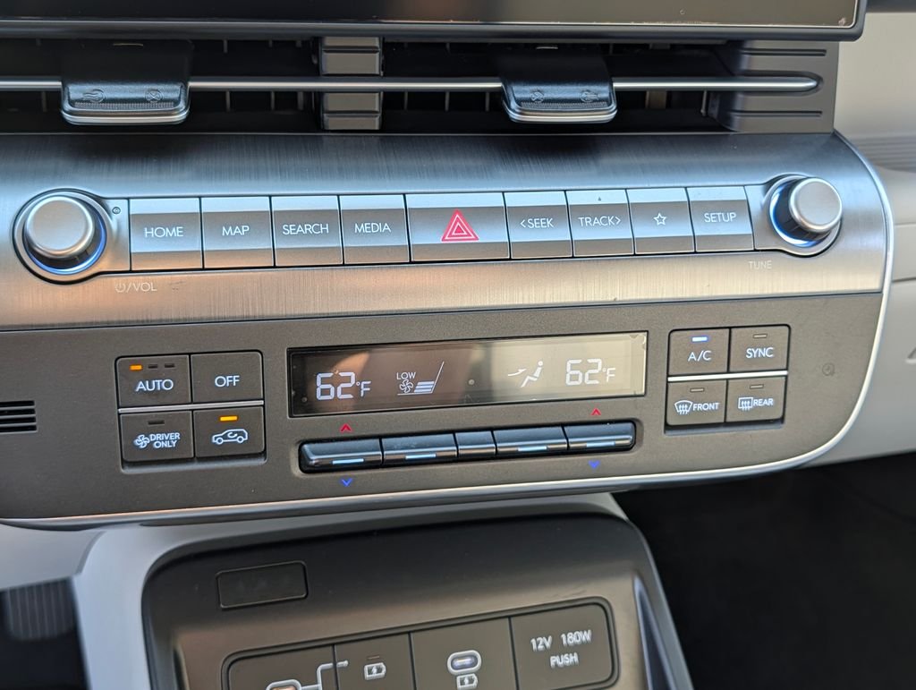 2024 Hyundai Kona EV SEL - Photo 24