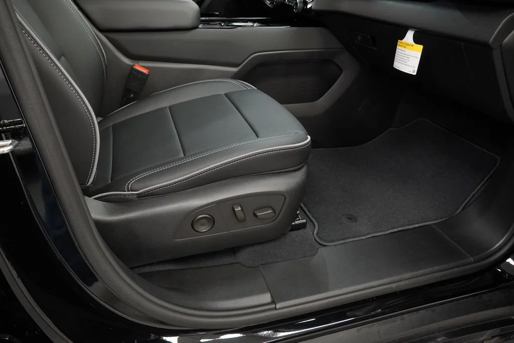 New 2026 Black Chevrolet LT - Max Range image 29