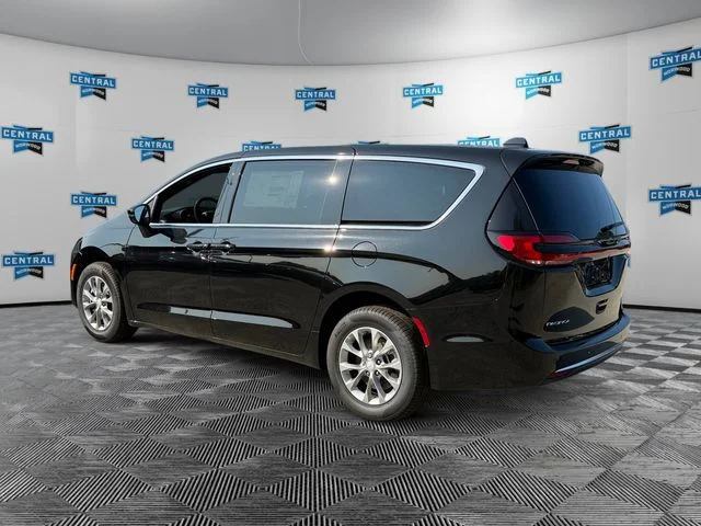 New 2027 Black Chrysler Select image 3
