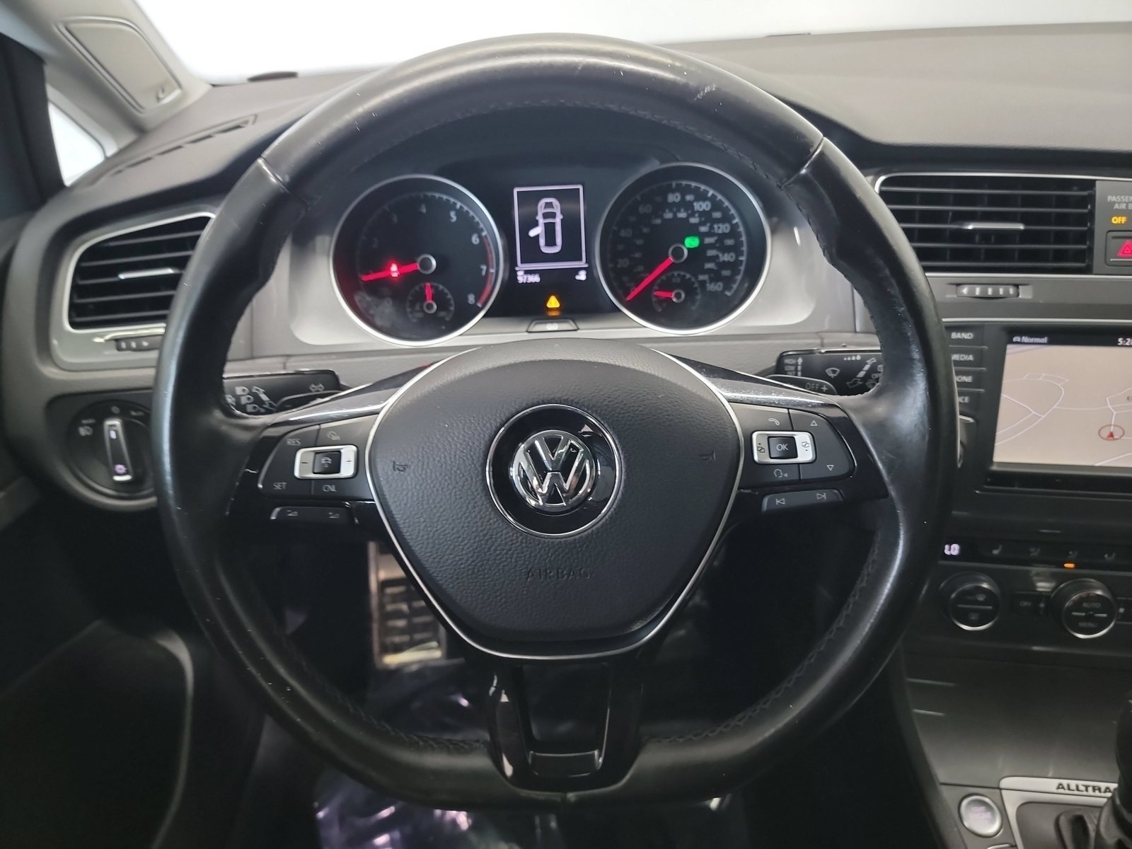 Used 2017 Pure White Volkswagen SEL image 14