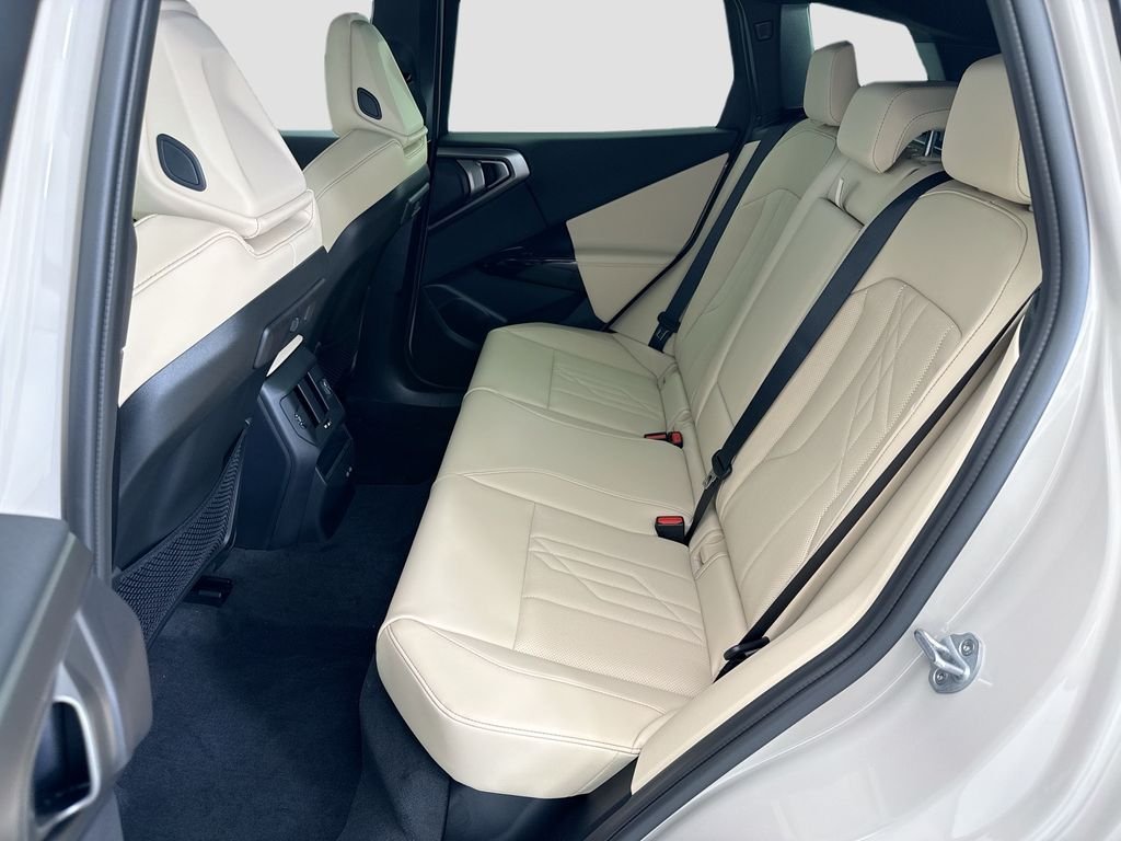New 2026 Gray Metallic BMW 30 xDrive image 20