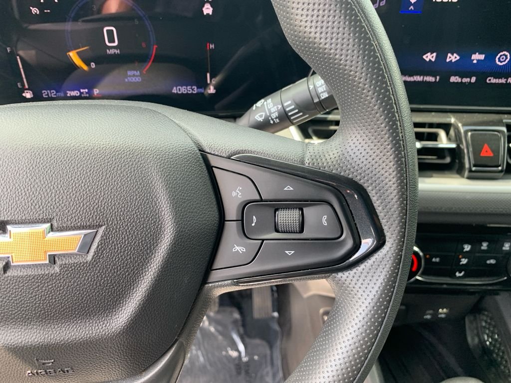 Used 2025 Black Chevrolet LT image 17