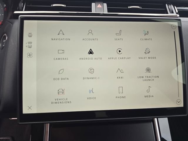 New 2026 Santorini Black Land Rover Dynamic SE image 14