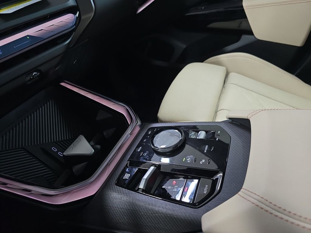 New 2026 Vegas Red Metallic BMW 30 xDrive image 19