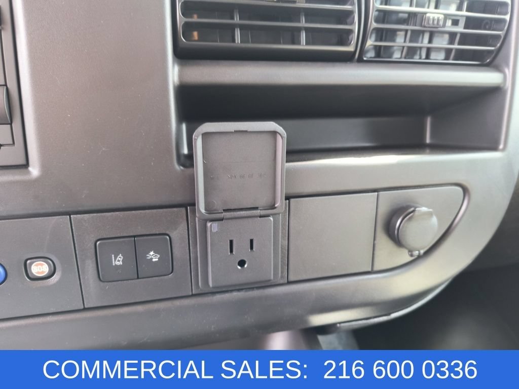2025 Chevrolet Express Cargo Work Van - Photo 25