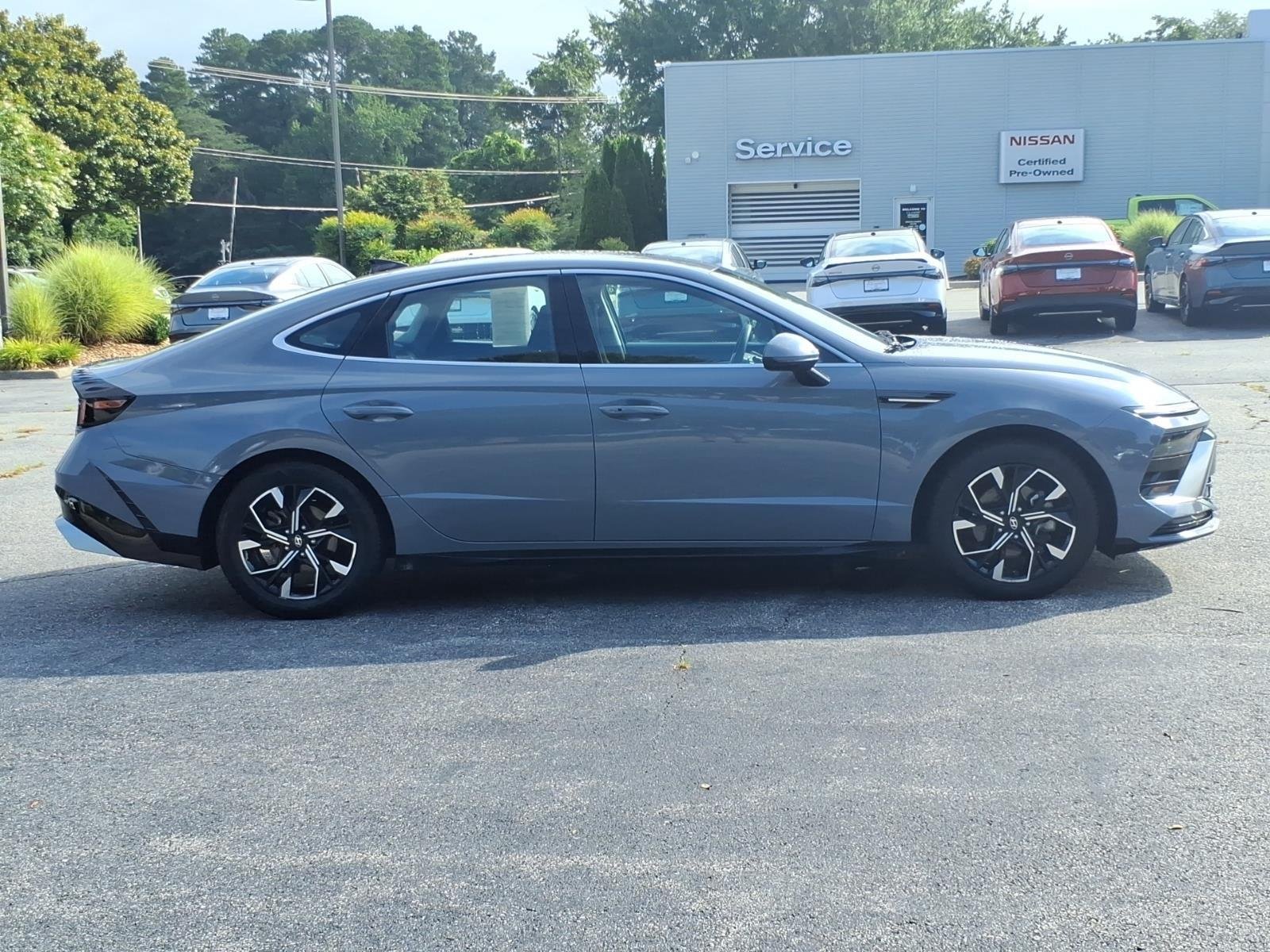 Used 2024 Transmission Blue Hyundai SEL image 6