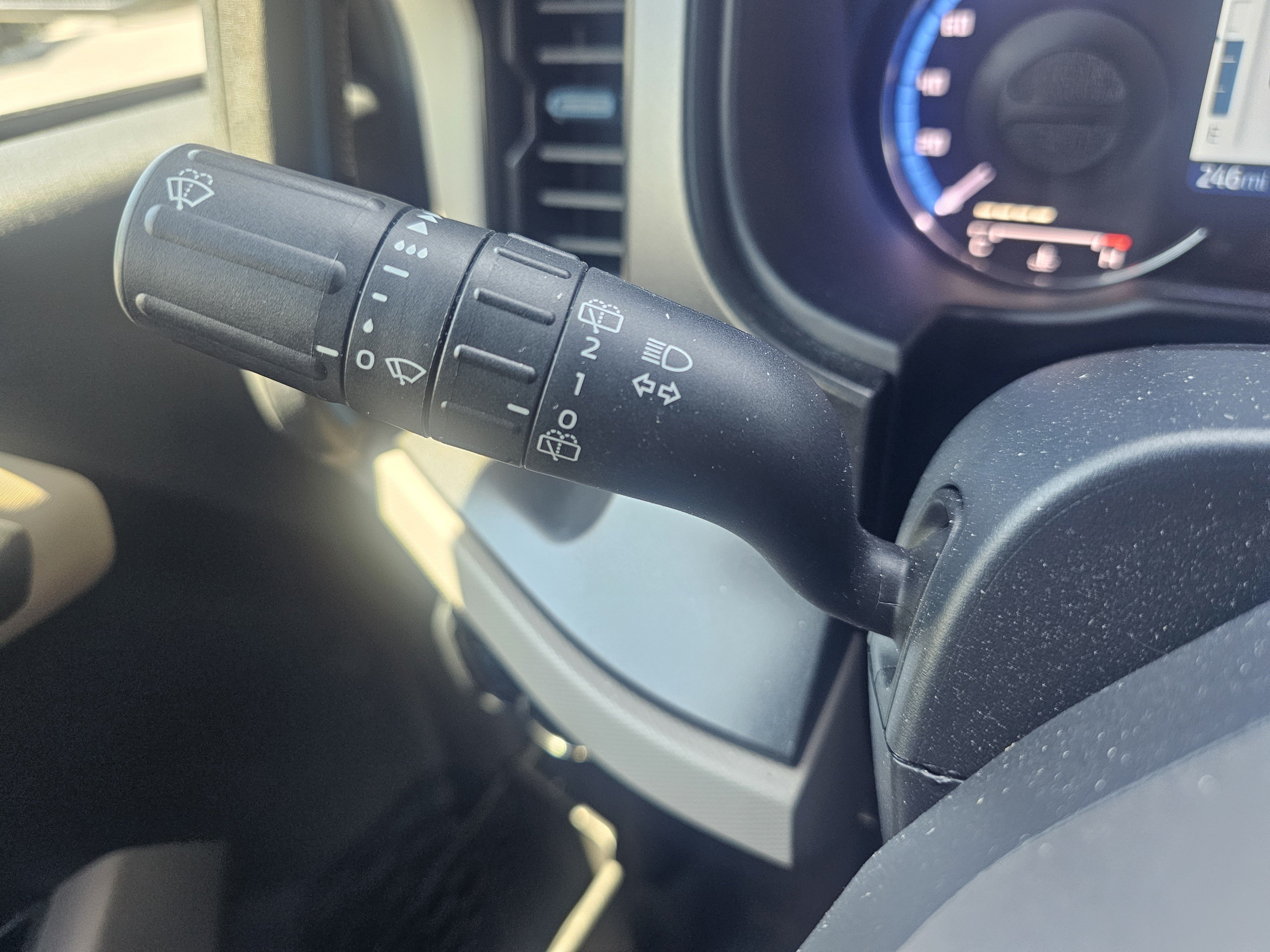Used 2023 Cactus Gray Ford Wildtrak image 18