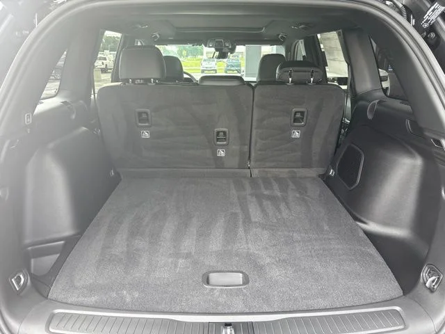 New 2027 Black Jeep Limited Reserve image 18