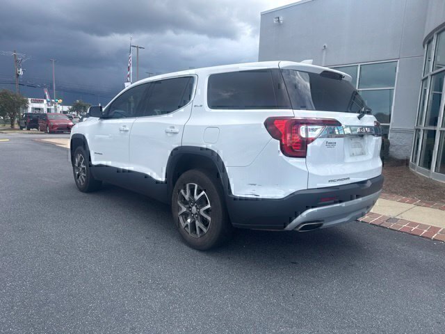 Used 2023 White GMC SLE image 9