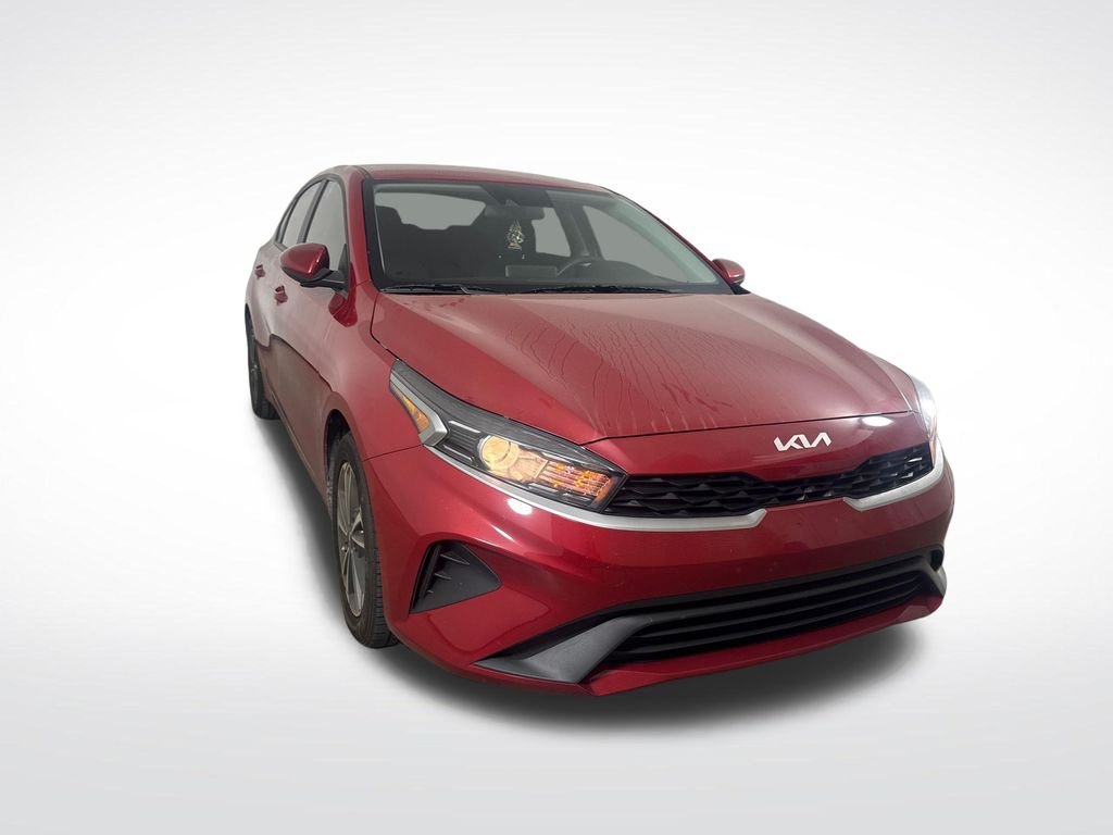 2024 Kia Forte LXS AT's photo