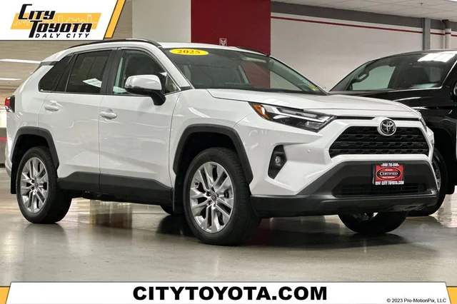2025 Toyota RAV4 XLE Premium
